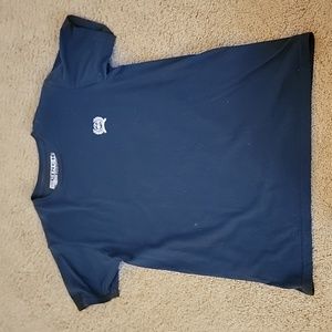 Mens Size Small cinch t-shirt